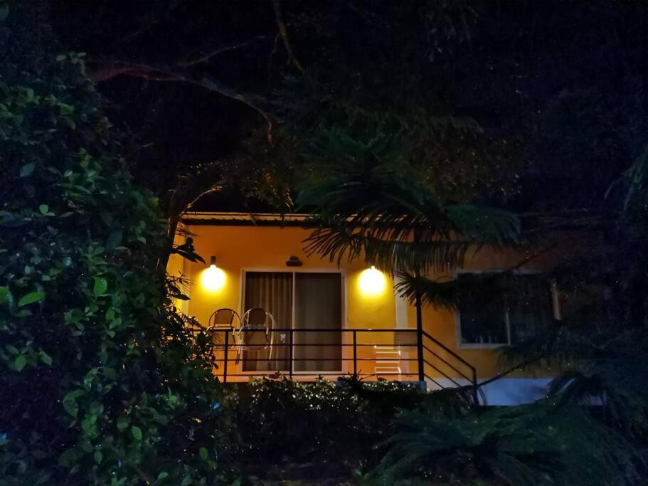 Little Yellow House- Aonang Ao Nang Exterior foto
